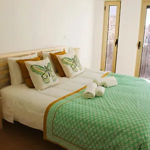Apartamento 5min Walk From Subway Station & Free Parking, Lisboa
